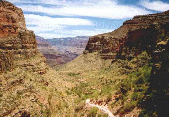 Grand Canyon, walking in the canyon